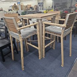 Bar Nigth Table And Chair