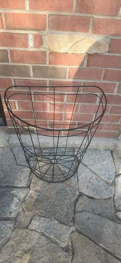 Black Basket 