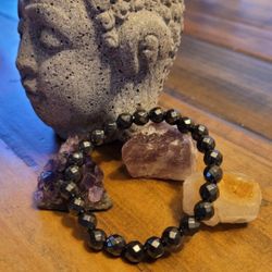 🔮 Brand New Healing Crystal Bracelet- Hematite