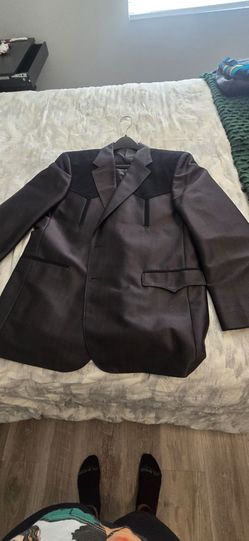 Man's suit  size 46L