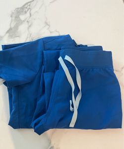 Figs scrubs