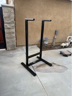Old school chest dip station