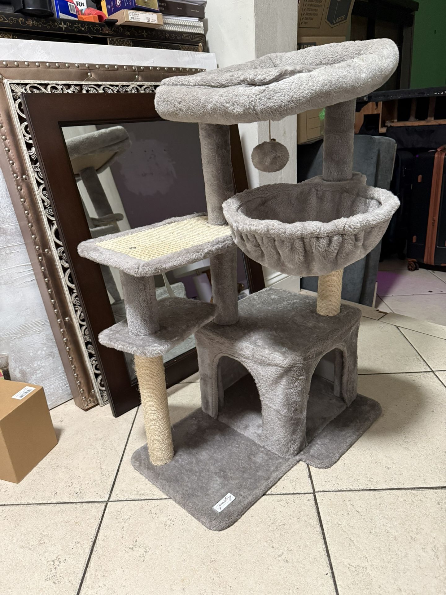 Cat Stand House