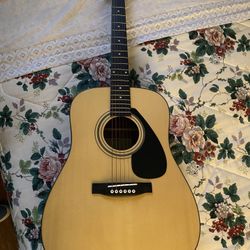 Yamaha Guitar 
