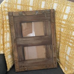 2 Slotted 4x6 Picture Frame