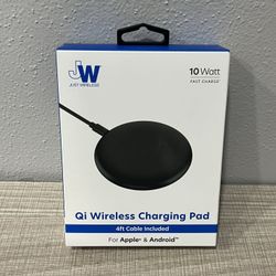 NEW in Box Just Wireless 10W Qi Wireless Charging Pad with 4ft TPU Charging Cable Black