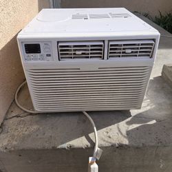 Large Window A/C Unit Like New 