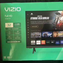 VIZIO 32” SMART TV