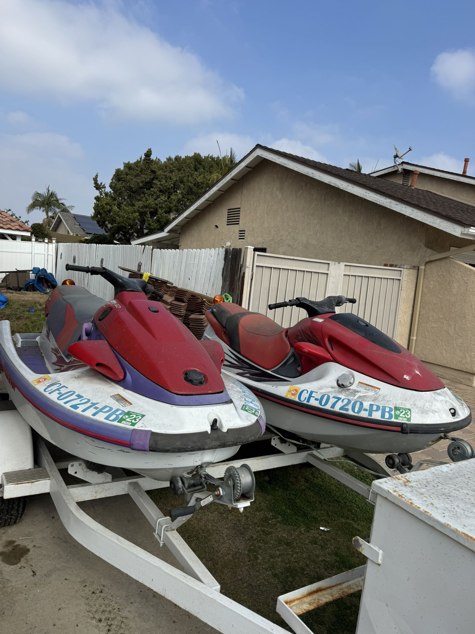 Set of jestskis For Sale