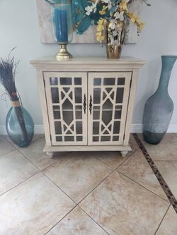 COAST To COAST MILESTONE  2 DOOR CABINET