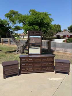 4-Piece Bedroom Set: Dresser with Mirror and Two Matching Nightstands (Read Description)