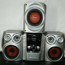 Panasonic Silver 5-CD/Tape Deck/MP3 Stereo System 