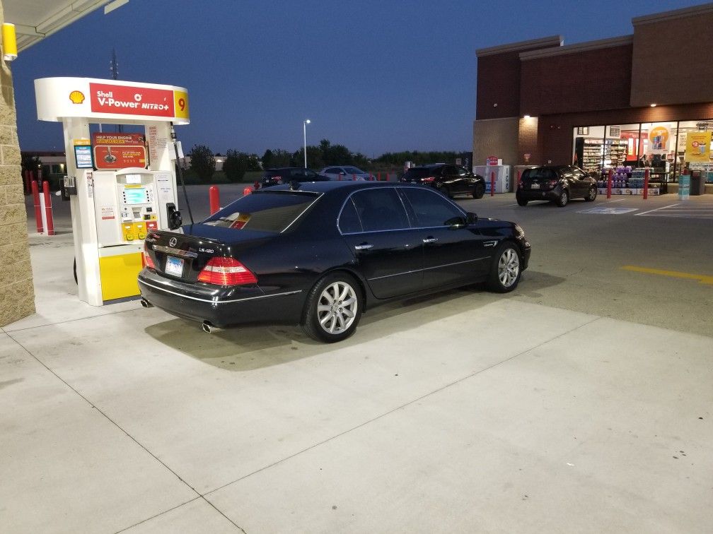 2005 Lexus LS 430