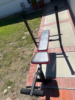 Weightlifting bench