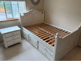 Antique white full bed set