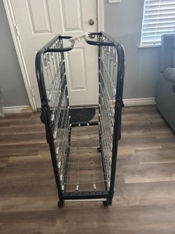 75"x31" folding portable folding bed for adults and guests in good condition.
