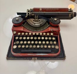 Vintage Underwood Standard Portable Typewriter - Working