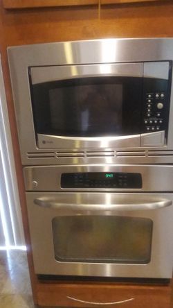 GE Profile convection oven and microwave oven