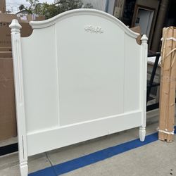 Full Size White Cottage / French Style Bed Frame – Elegant Curved Headboard