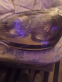 Car Headlight Assembly with LED DRL