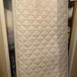 Colchon Twin Muy Limpio Seminuevo