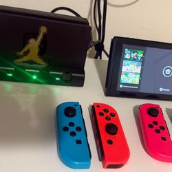 Nintendo Switch With Accesories 