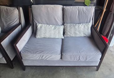 Sofa set
