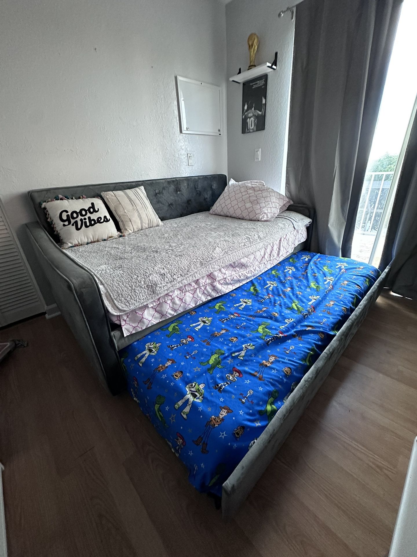 Trundle Twin Bed - Upholstered Day Bed