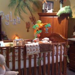 Bellini Crib And Dresser/changing Table 