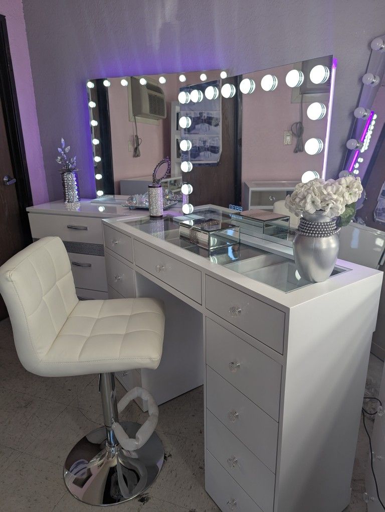 Vanity with Bluetooth