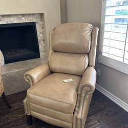 Beautiful Leather Recliner Bradington young