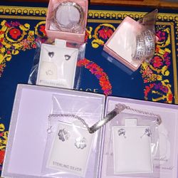 Detalles ,peluches,perfumes, Plata Y Oro.