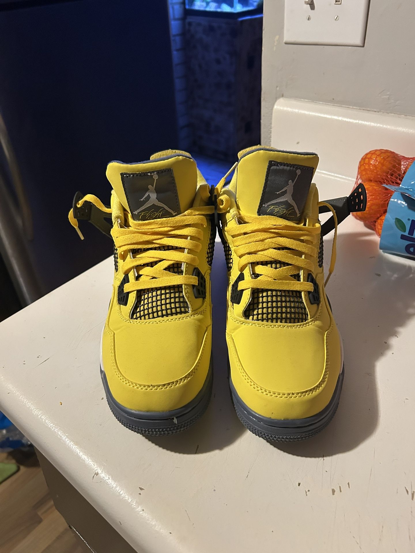 Jordan Lightning 4s