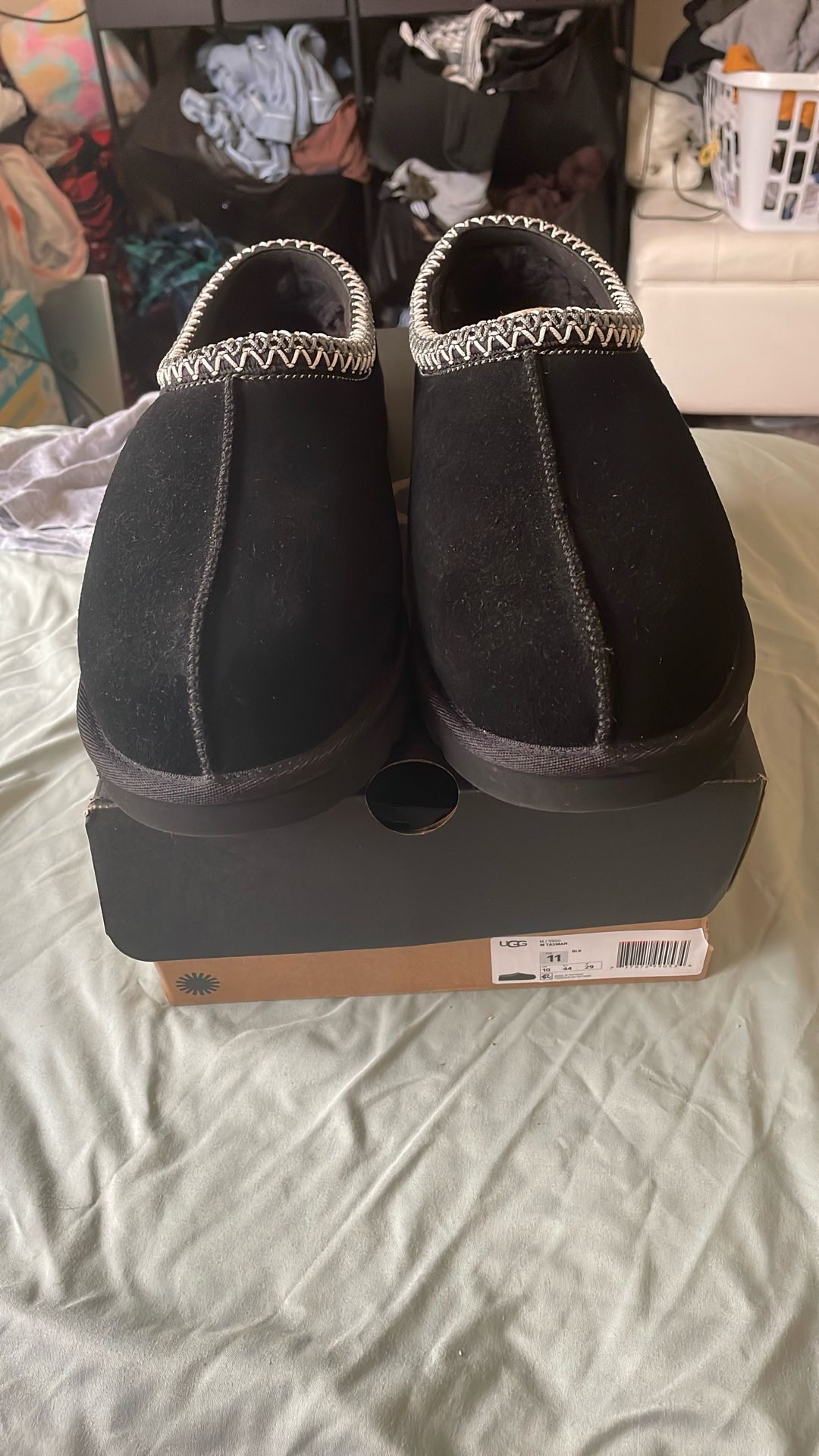 Ugg Slippers Men’s Size 11