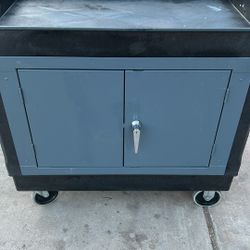 Utility Tool Cart With Lockable Cabinet!!!