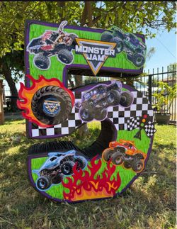 Monster jam number five pinata numero cinco