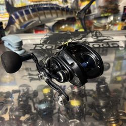 Daiwa Lexa 400 Left Handed Fishing Casting Reel. 