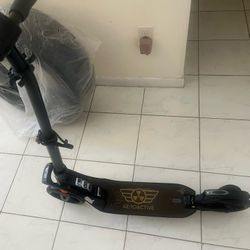 AEROACTIVE Non Electric Scooter 