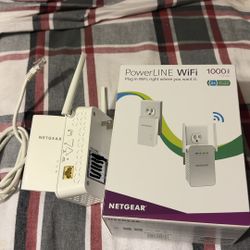 NETGEAR - Powerline AC1000 Wi-Fi Access Point and Adapter