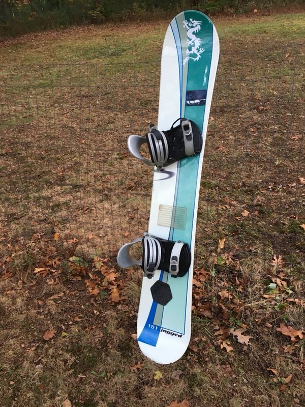 Aanpassing Zogenaamd barricade Crazy Creek 151 jagged snowboard for Sale in Foxborough, MA - OfferUp