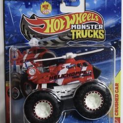 Hot Wheels Monster Truck  “Helichopper “ Champion Crashers  1:64 