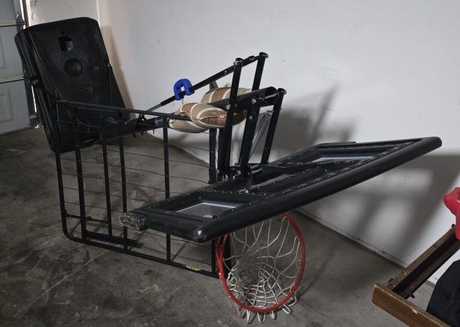 Adjustable Lifetime Basketball Hoop Like New