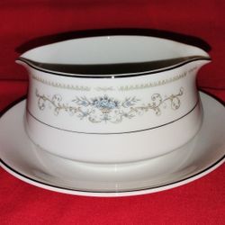 Vintage Diane Gravy Boat 