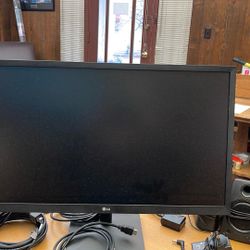 Lg Monitor And Logitech Wired Keyboard And Mouse 