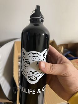 36 Hard Wildlife Water Bottles