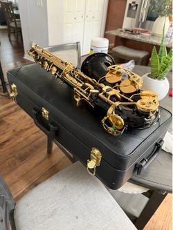 Tenor saxophone