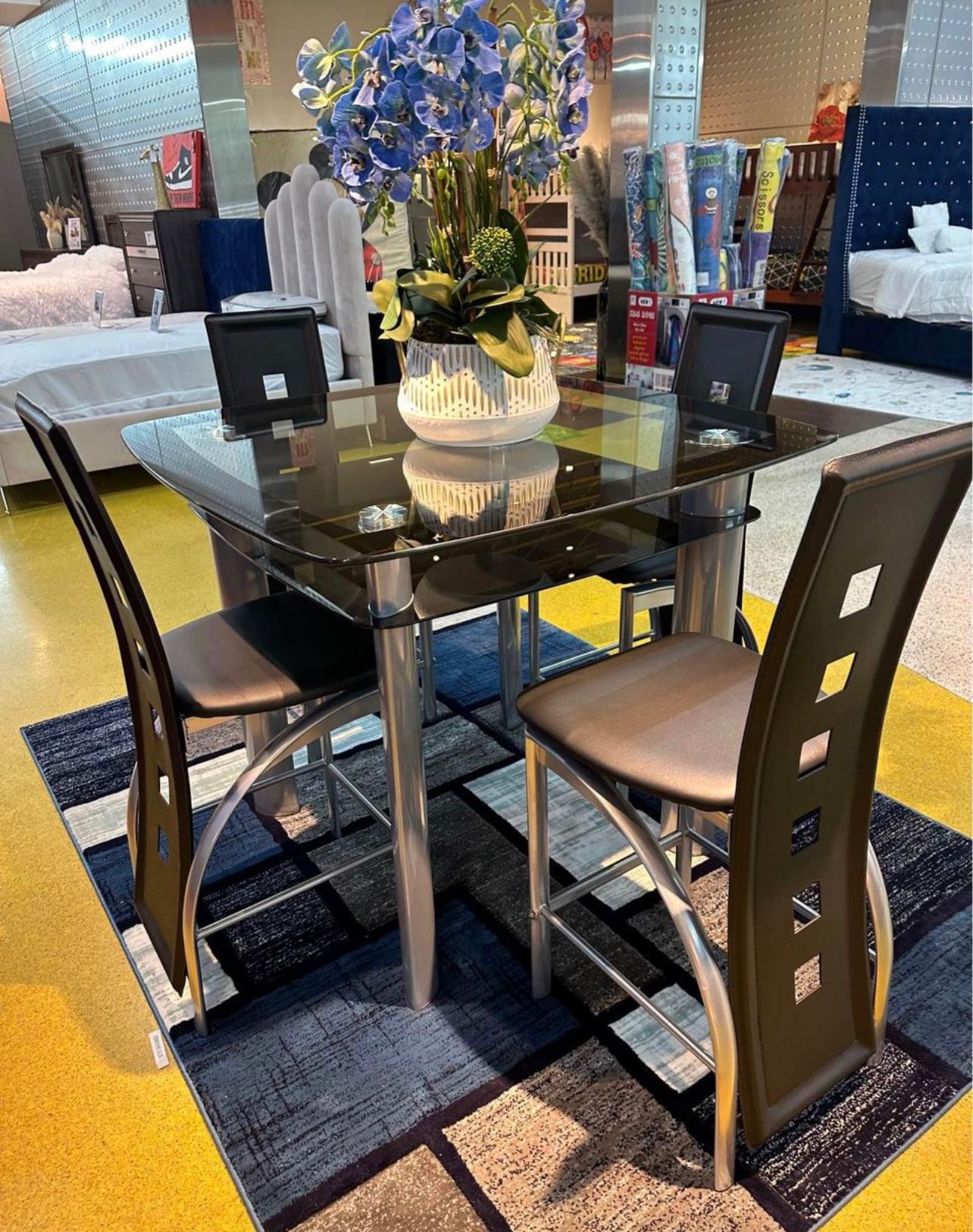 Brand new Dining set in box- Shop now pay later $49 down🔥Free Delivery🔥 
