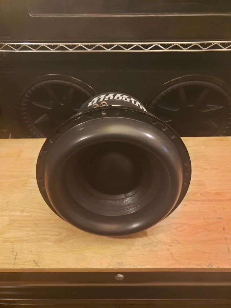 Otis designs Sundown x12 subwoofer