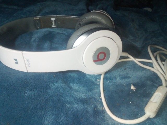 Beats Solo HD By Dre Headphones In Good Working Condition