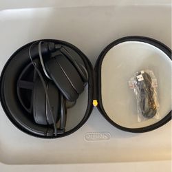 Klipsch Headphones NOT wireless 